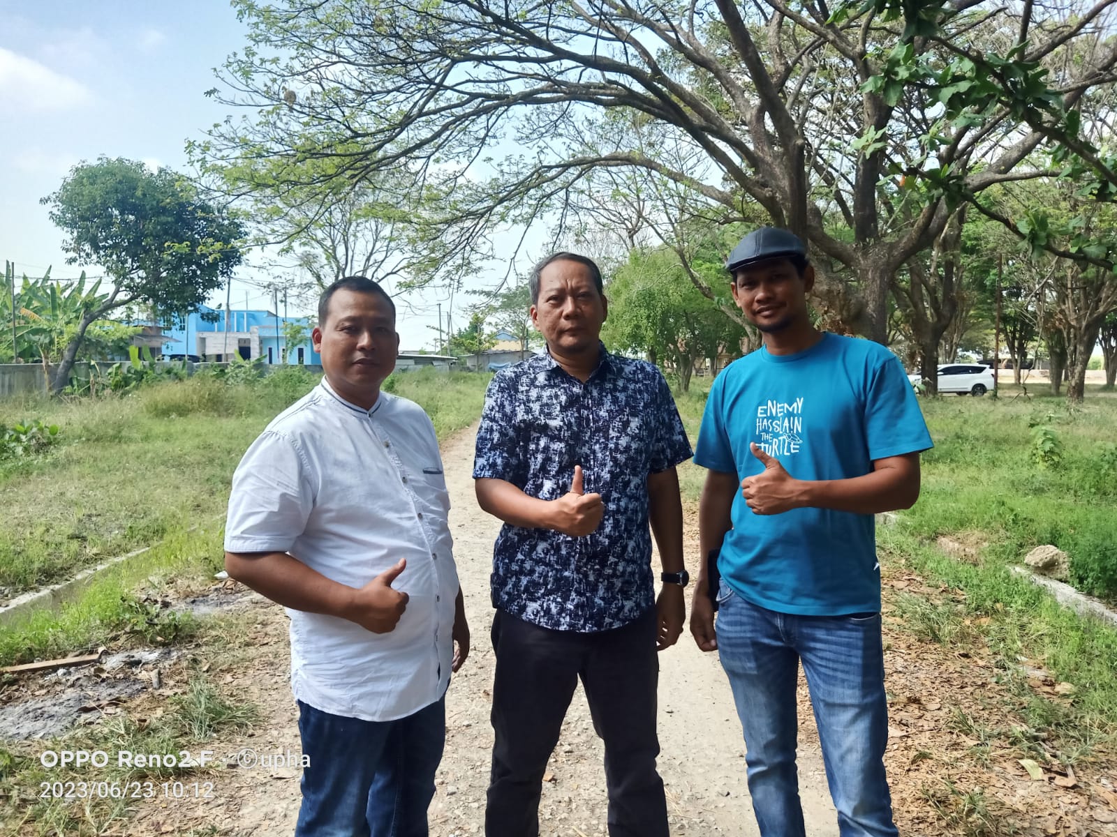 Sesuai Teknis !!! PPK Disperindag dan Direktur CV Aqila Jaya Mulia Turun ke Pekerjaan Pengurugan Pasar Wage