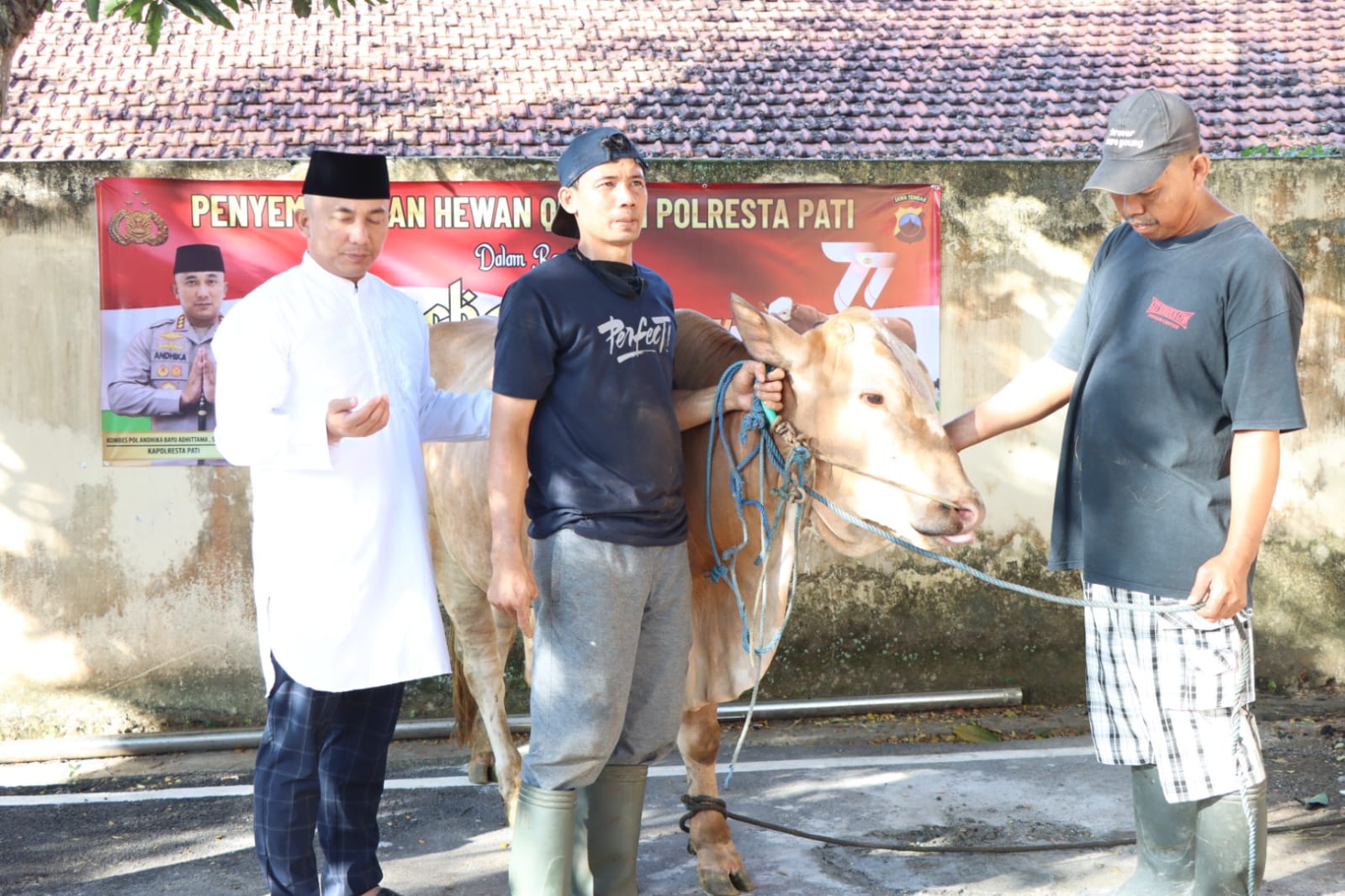 Hari Bhayangkara ke 77, Kapolresta Pati Distribusikan Daging Qurban Polri Presisi