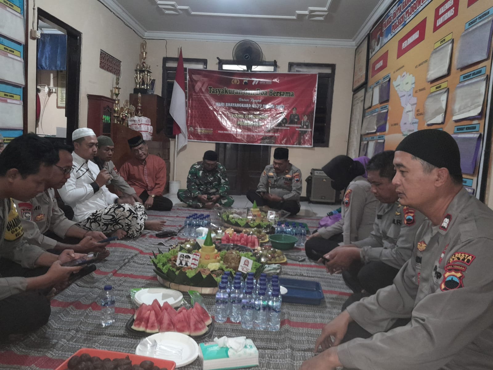 Kapolsek Tlogowunggu Gelar Syukuran Bertema”Polri Presisi Untuk Negeri, Pemilu Damai Menuju Indonesia Maju”