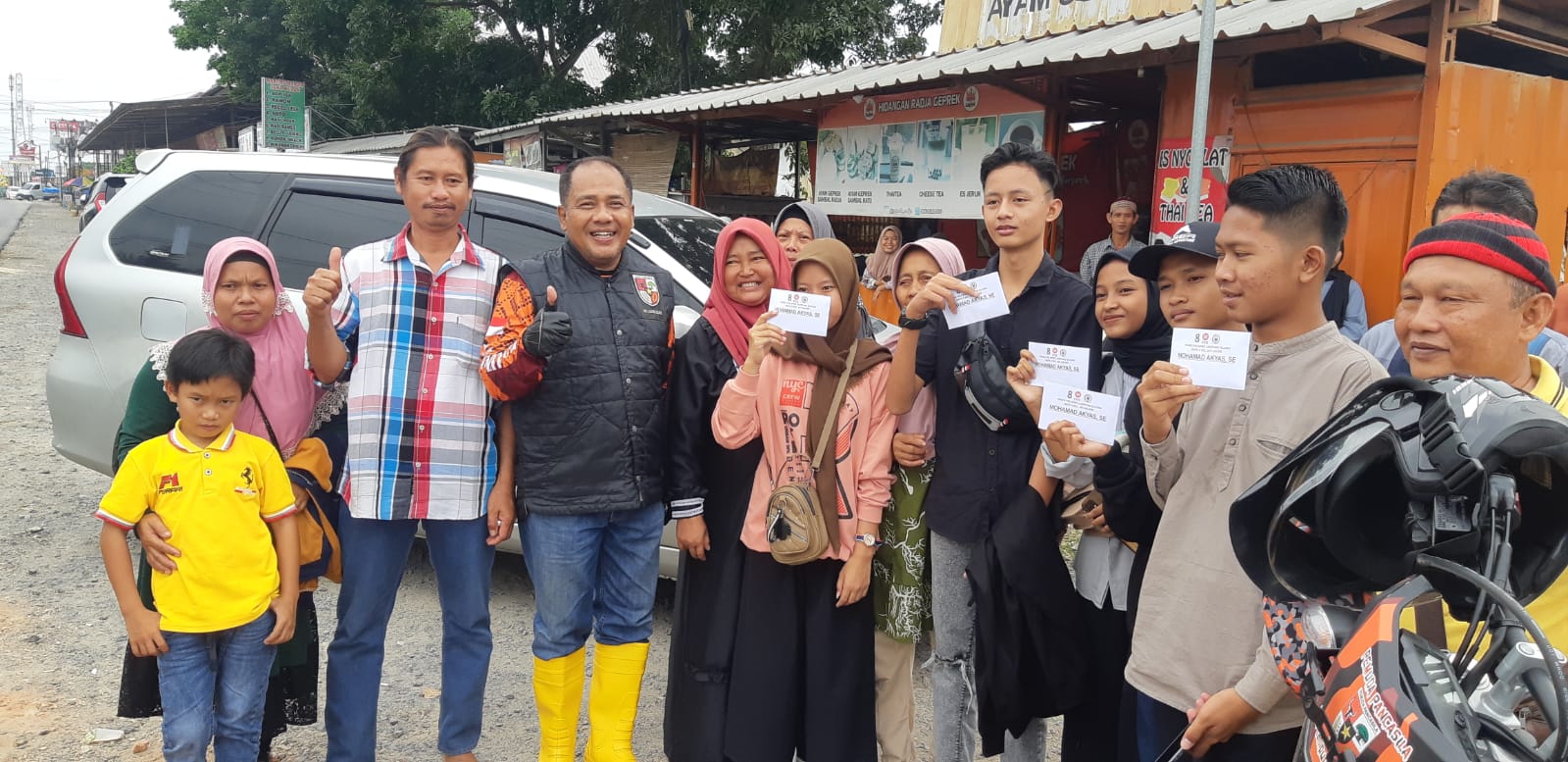 M Akyas Lepas Keberangkatan Siswa-Siswi Yayasan Piri Cabang Lampung Ke Jogjakarta