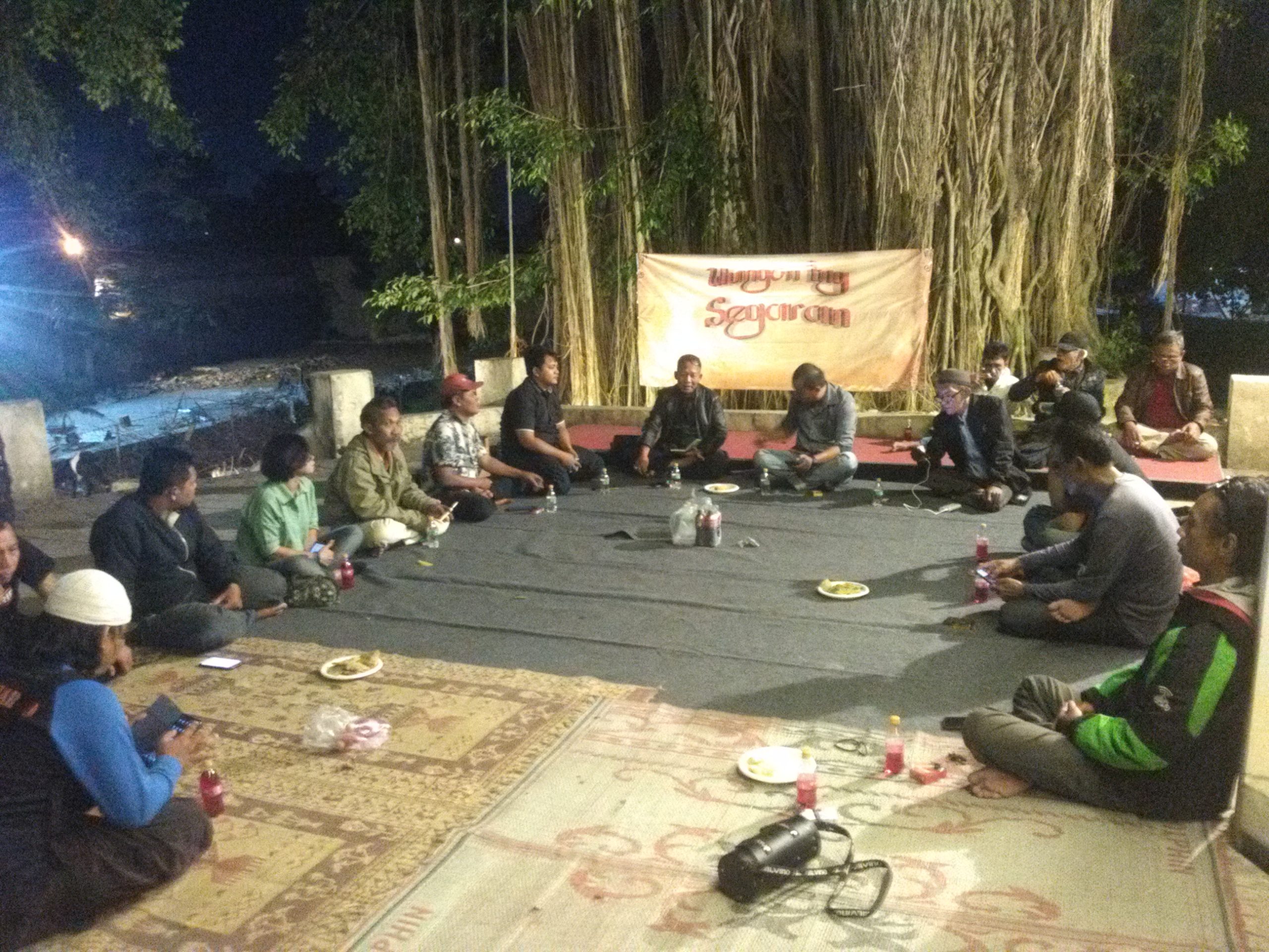 Jalin Silaturahmi, DPC GRIB Solo Adakan Serasehan di Punthuk Segaran Sriwedari