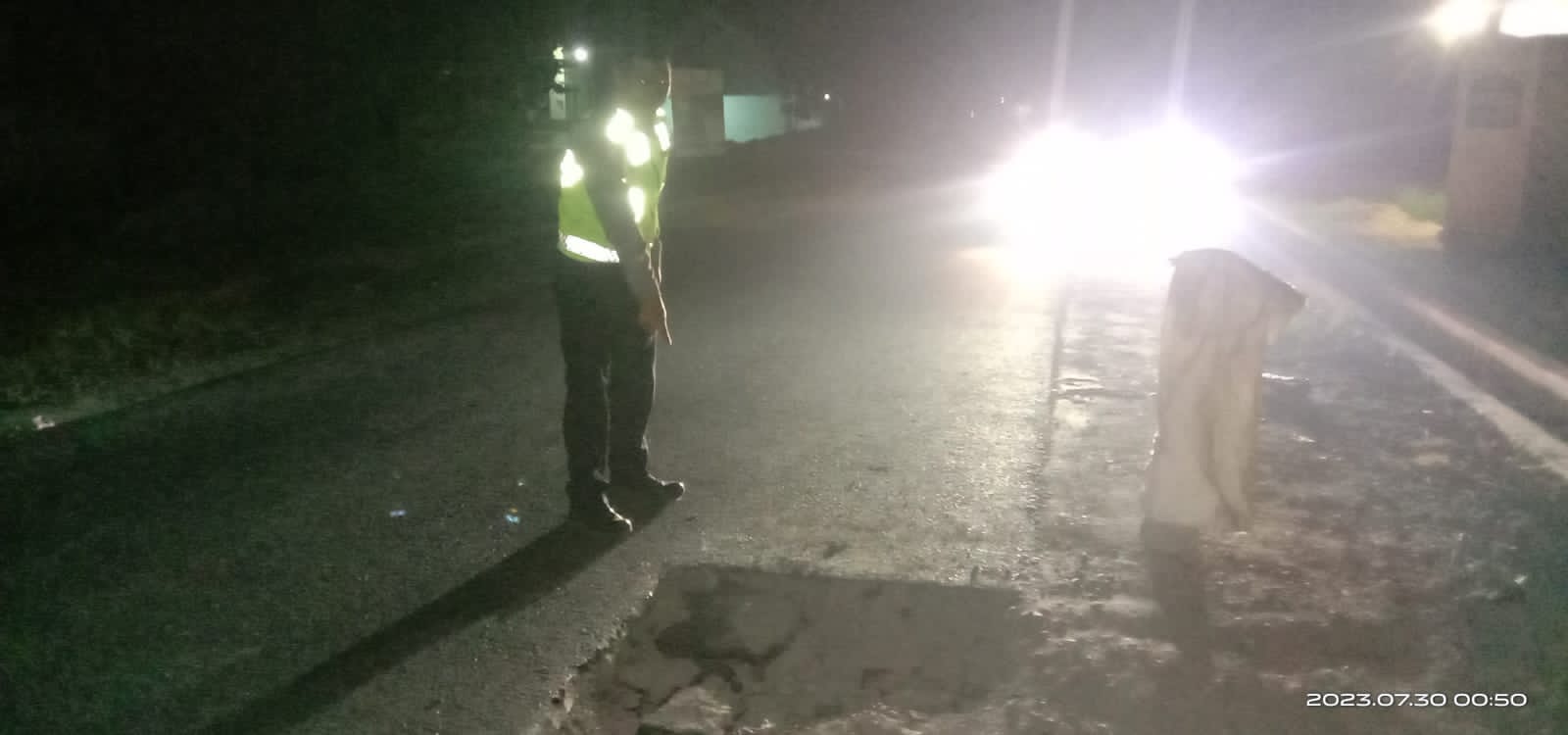 Diduga Menghindari Lubang Dua Kendaraan Sepeda Motor Terlibat Kecelakaan Maut