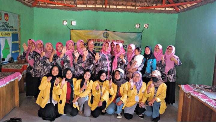 Kader PKK Desa Ngawenombo Antusias Ikuti Sosialisasi Parenting Mahasiswa UNNES Giat 5
