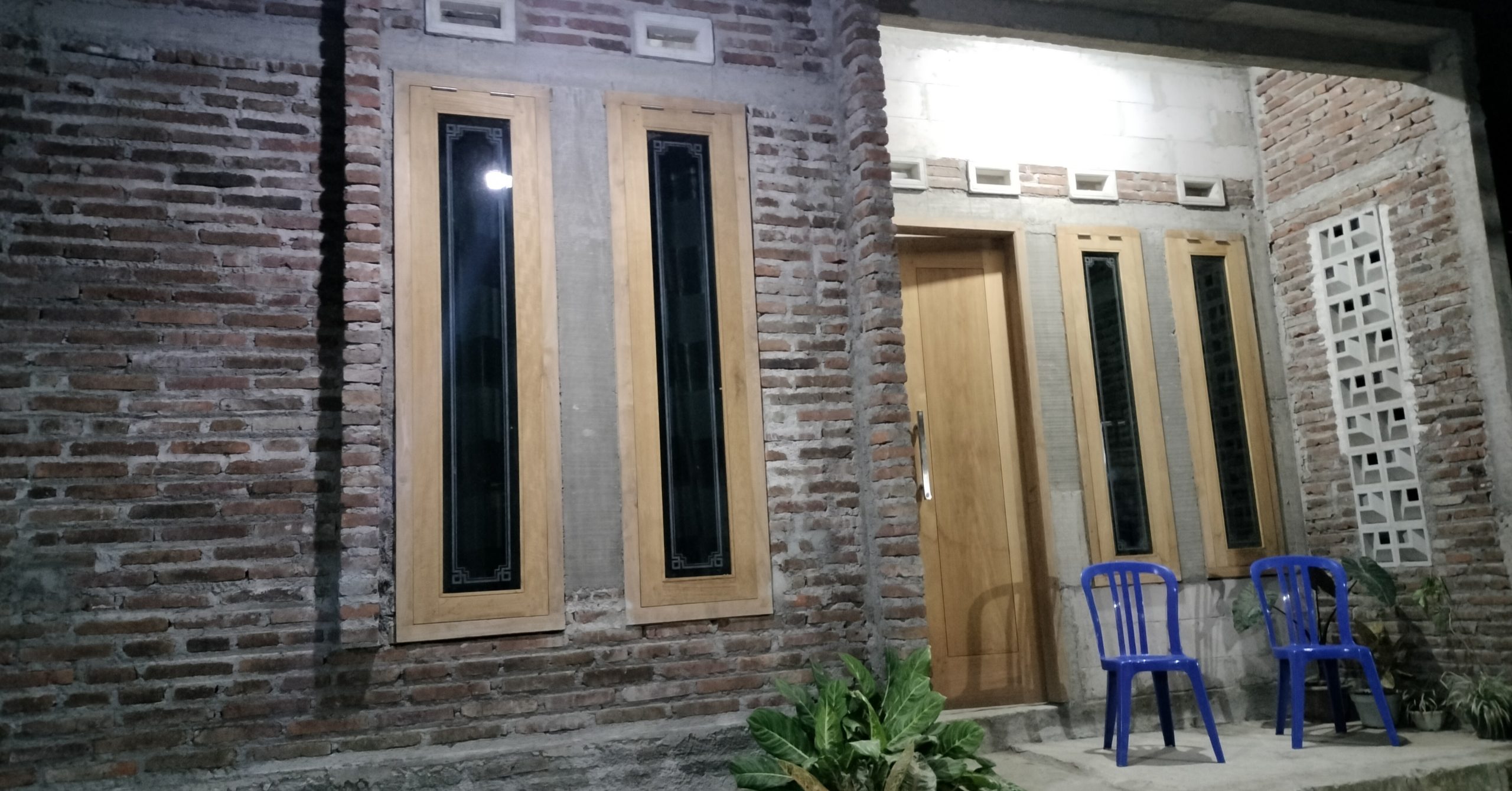 Warga Terima Bedah Rumah, Gubernur Jateng Turun