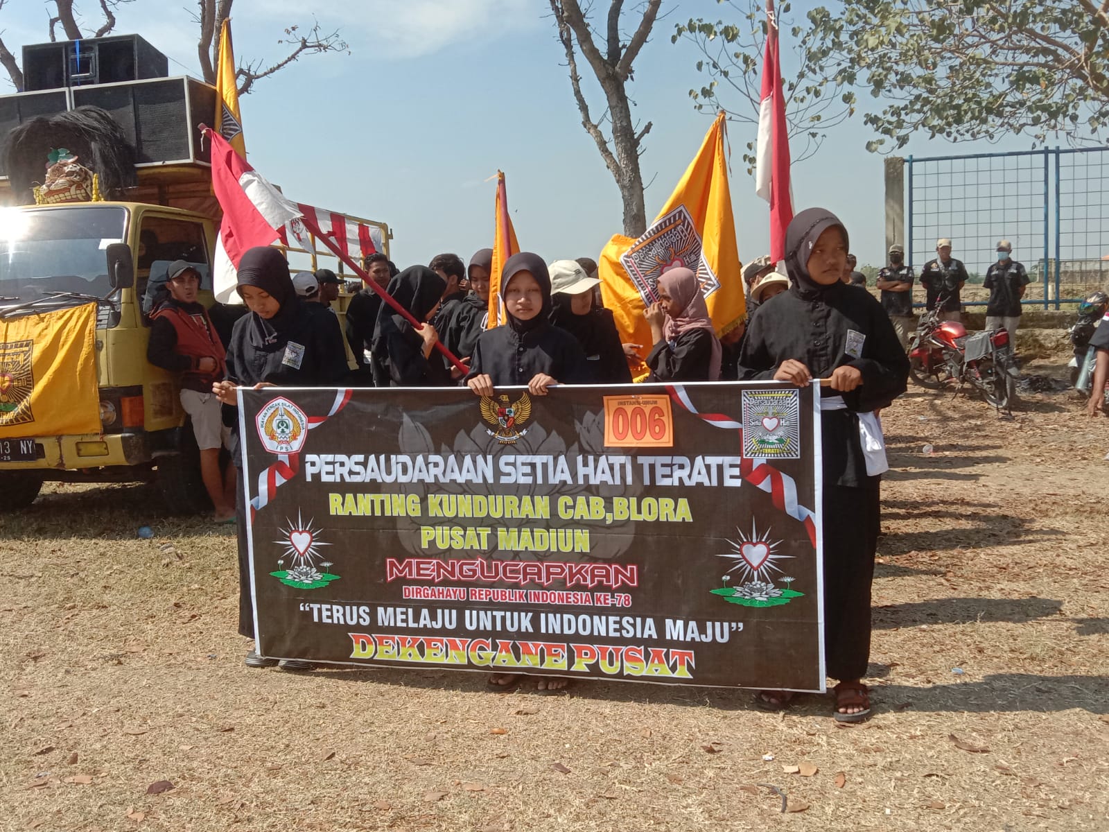 PSHT Ranting Kunduran Ikuti Kegiatan Karnaval
