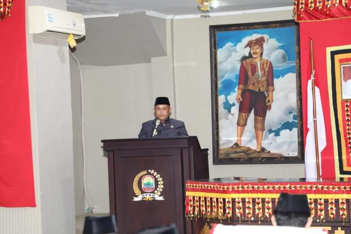 Bupati Lamsel Nanang Ermanto Sampaikan Raperda Perubahan APBD Ta-2023