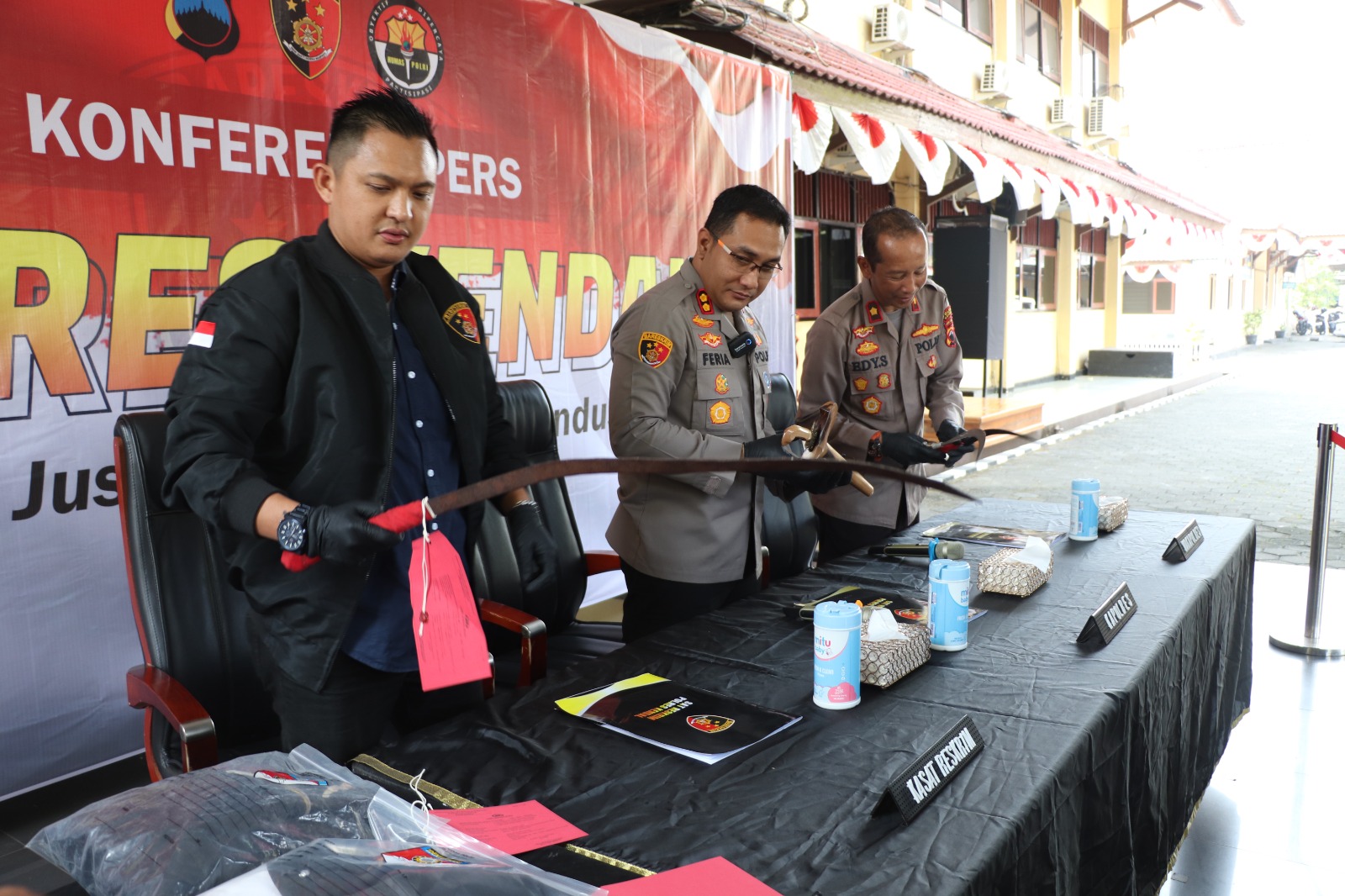 Kurang dari 10 Jam, Polres Kendal Bekuk Pelaku Pembunuhan