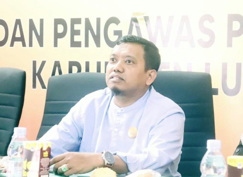 Muhajir Ketua Bawaslu Luwu Utara, Tertibkan Pemasangan Baliho Calon Yang Mengganggu Estetika