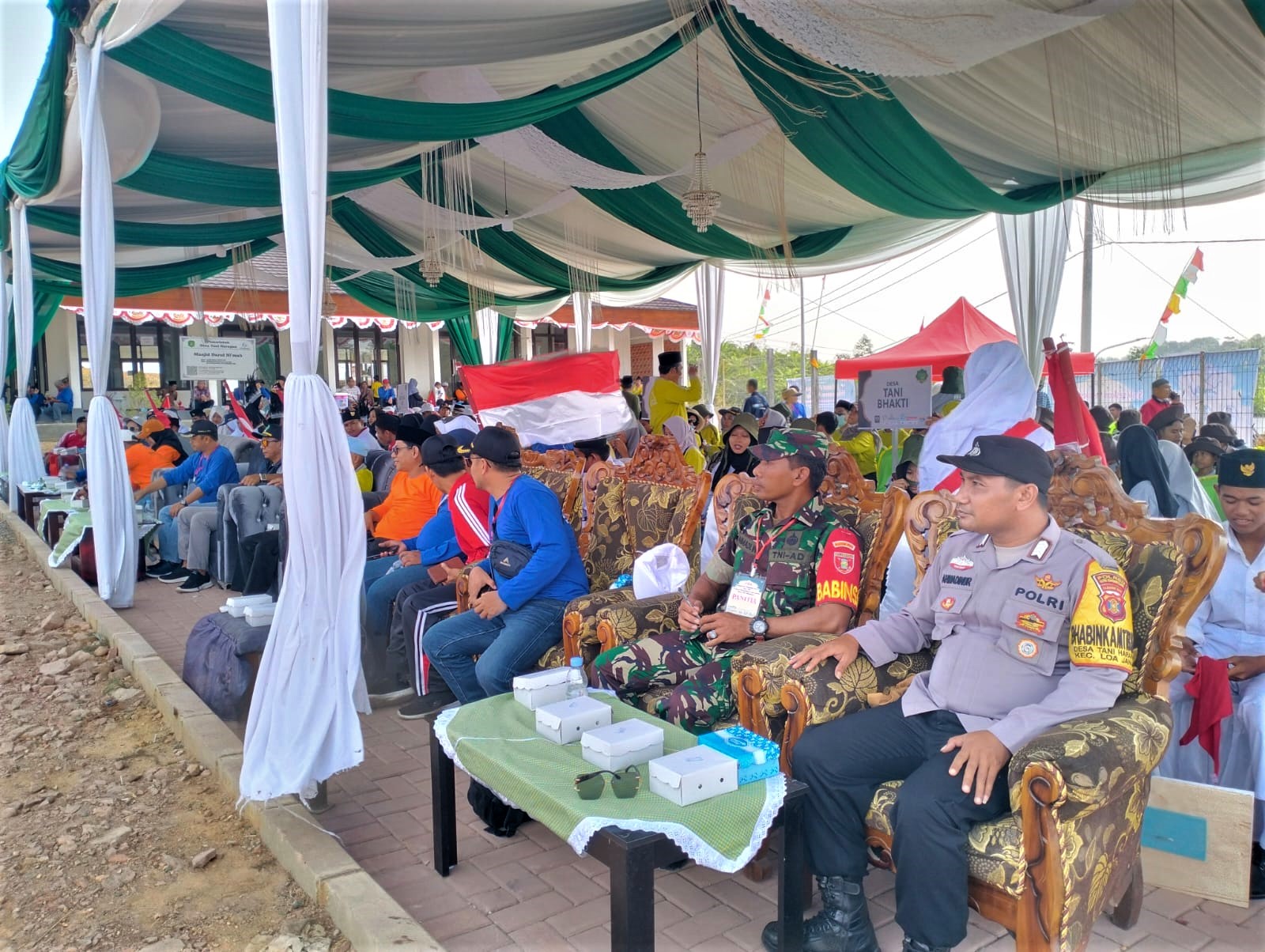 Jelang Pembukaan MTQ, Babinsa Tani Harapan Apresiasi Kegiatan Pawai Ta’aruf
