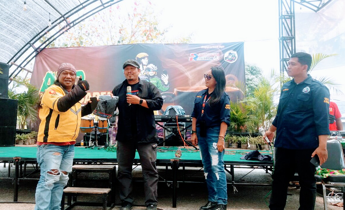 Komunitas Ojol Solo Bersama Indonesia Respon Gelar Silahturahmi Sarasehan Bertajuk ‘Ngopi Bareng’ di Bendungan Tirtonadi