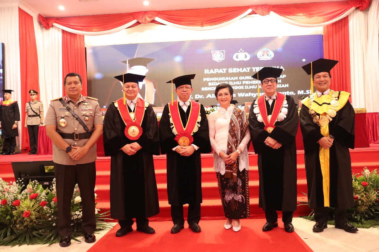 Prof. Dr. Albertus Wahyurudhanto Dikukuhkan, STIK Lemdiklat Polri Tambah Guru Besar