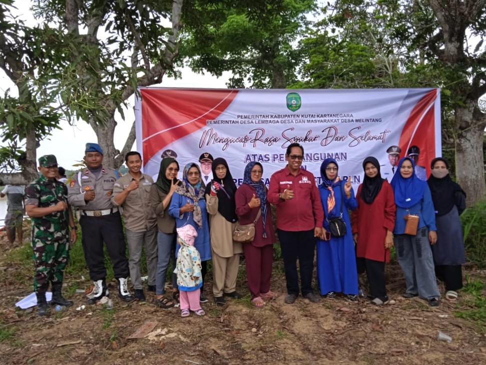 Babinsa Melintang Apresiasi Atas Pemasangan Listrik PLN Di Wilayahnya
