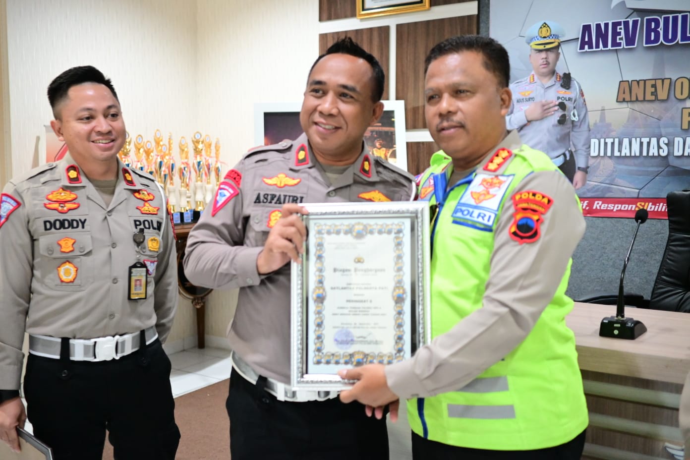 Satlantas Polresta Pati Raih Penghargaan, Dirlantas Polda Jateng Apresiasi Kinerjanya Terbaik