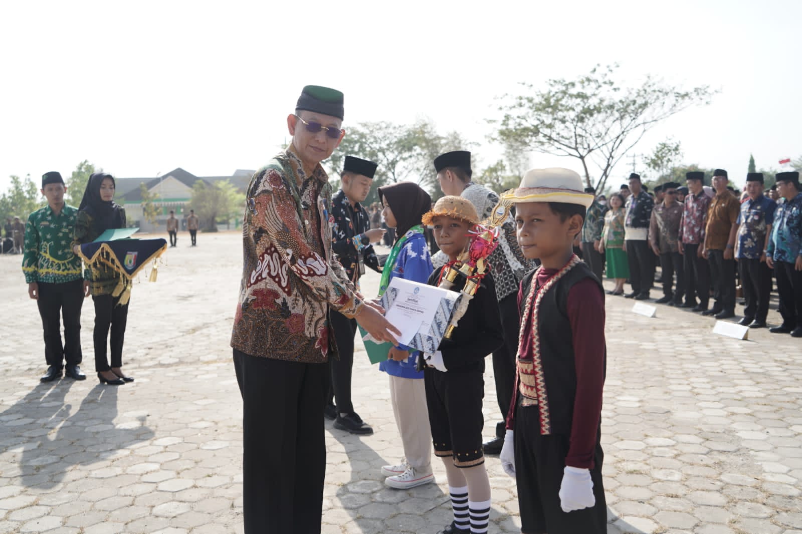 Pemkab Pringsewu Gelar Upacara Peringatan Hari Kesaktian Pancasila dan Hari Batik Nasional 2O23