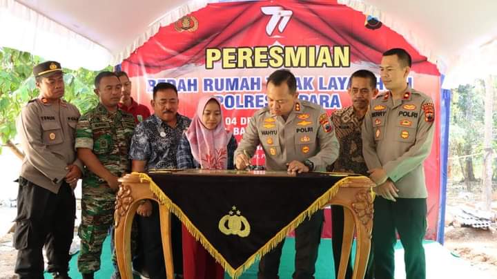 Warsiah Terima Renovasi RTLH, Kaget Kayak Mimpi