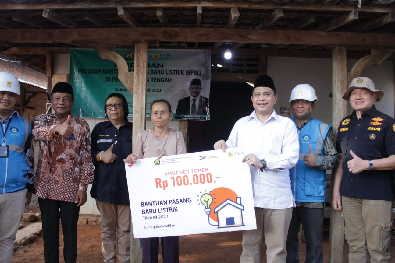 15.000 Rumah Tangga Teraliri Listrik Dari Program BPBL Jawa Tengah