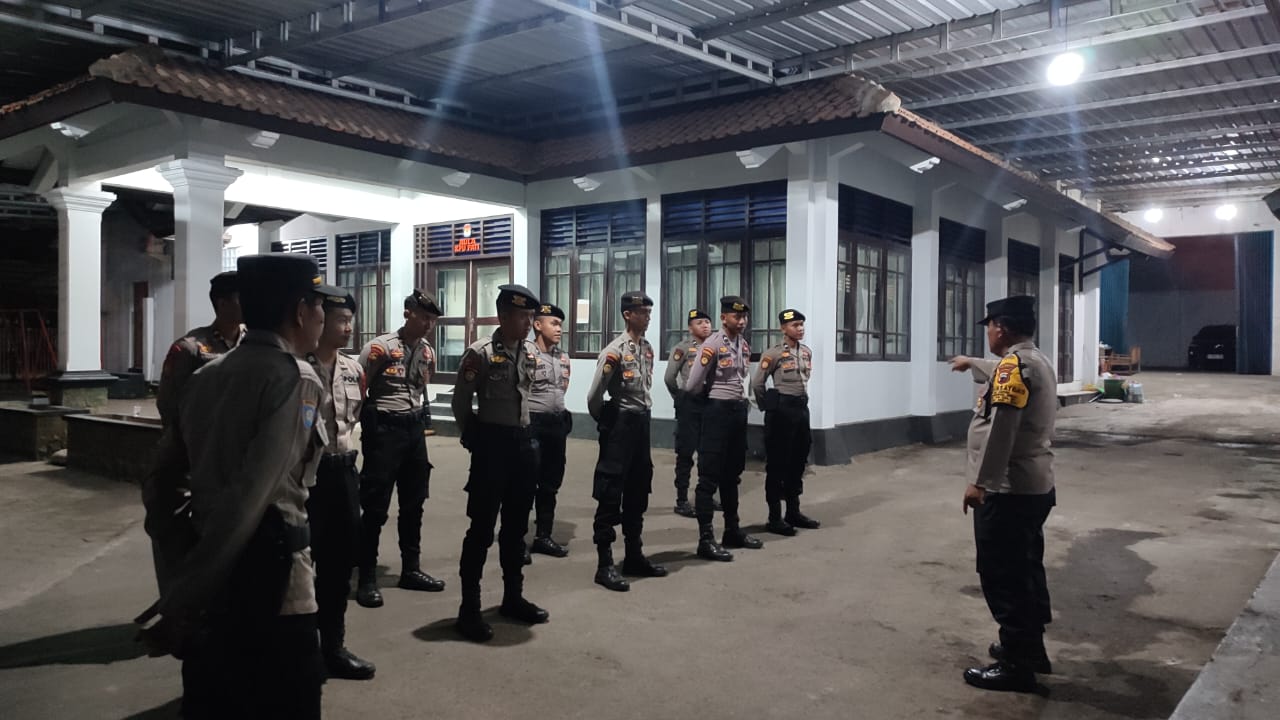 Pengamanan dan Patroli di Kantor KPU dan Bawaslu