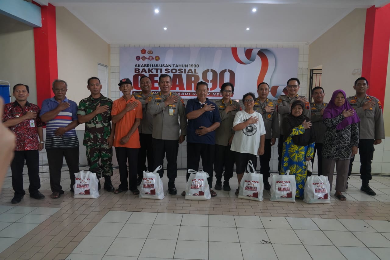 Cooling System Jelang Pemilu 2024, TNI Polri lulusan AKABRI 1990 Gelar Bakti Sosial