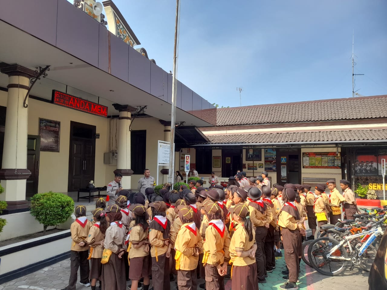 Polisi Dekat Anak – Anak Usia Dini, Inilah Tugasnya