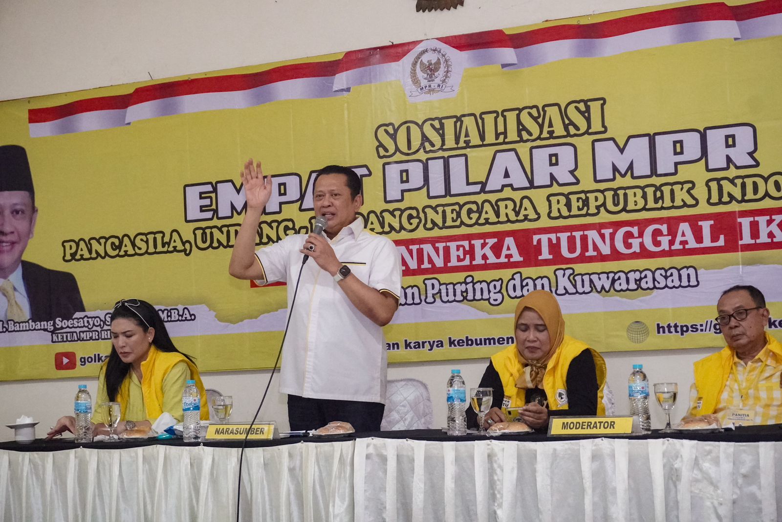 Ketua MPR RI : Esensi Demokrasi adalah Keseimbangan