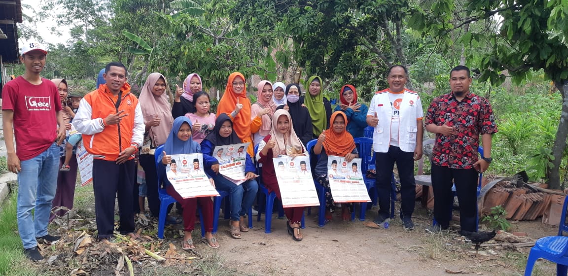 M Akyas Caleg Nomor Urut 2 Dapil 5 Jatiagung Lakukan DS Door To Door