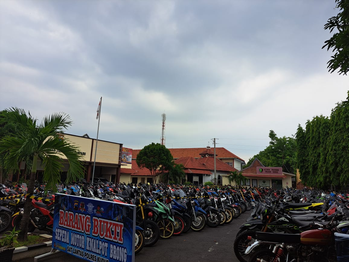 Knalpot Brong Total di Brantas, Polres Kudus Gelar Penindakan