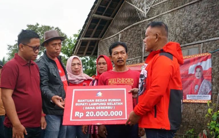 Meski Hari Libur, Bupati Nanang Ermanto Tetap Fokus Layani Masyarakat