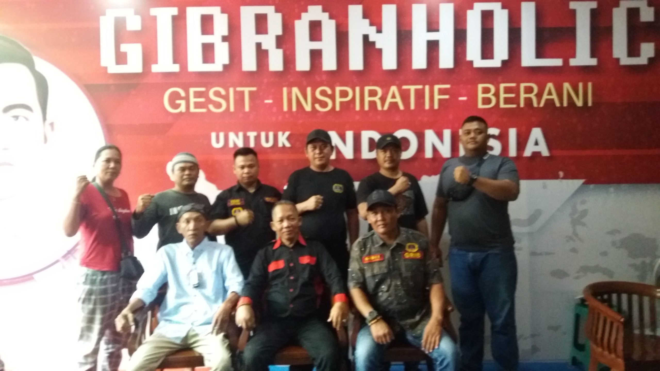 DPC GRIB Jaya Indramayu Kunjungi Rumah Aspirasi GIBRANHOLIC dan Pengurus GRIB Solo