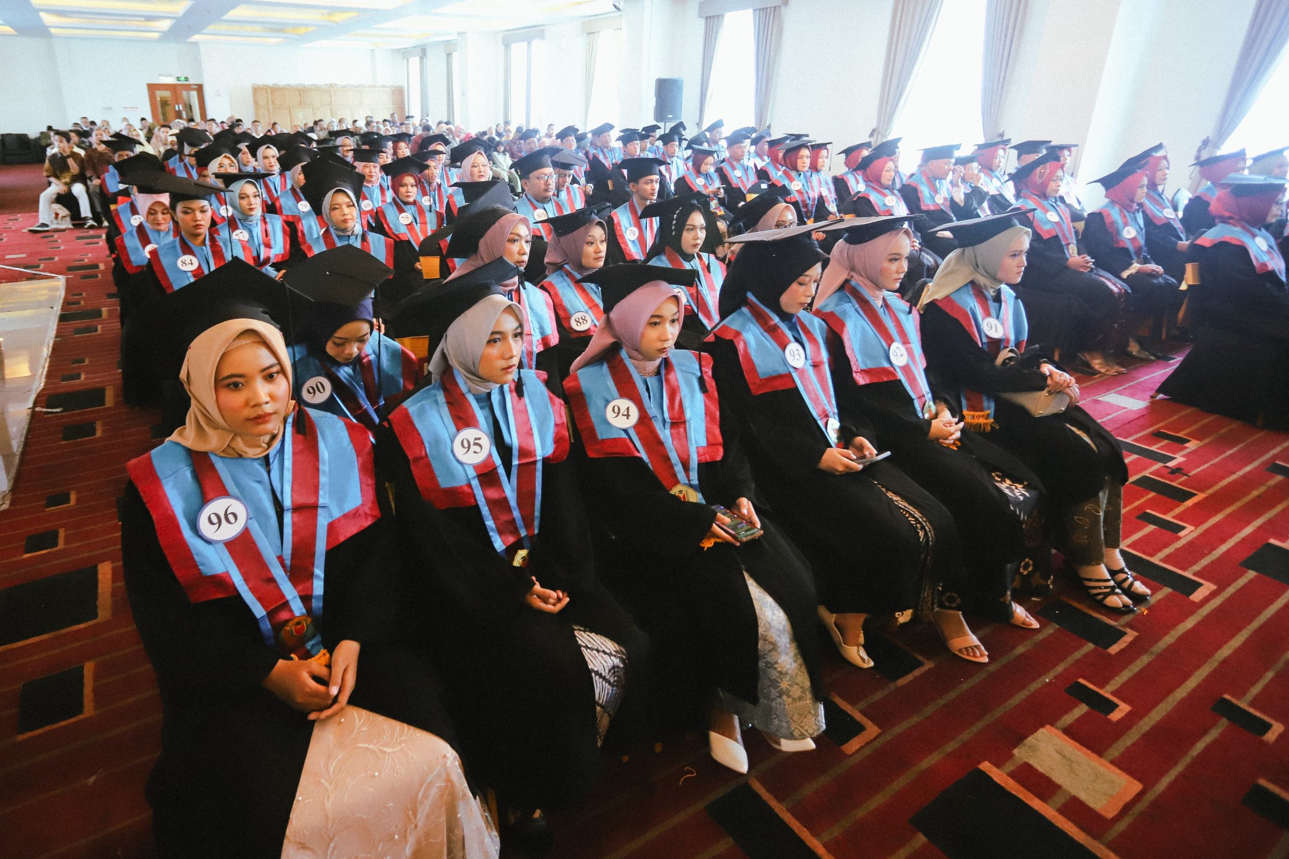 USP Gelar Wisuda ke Ratusan Mahasiswa Fakultas Kesehatan