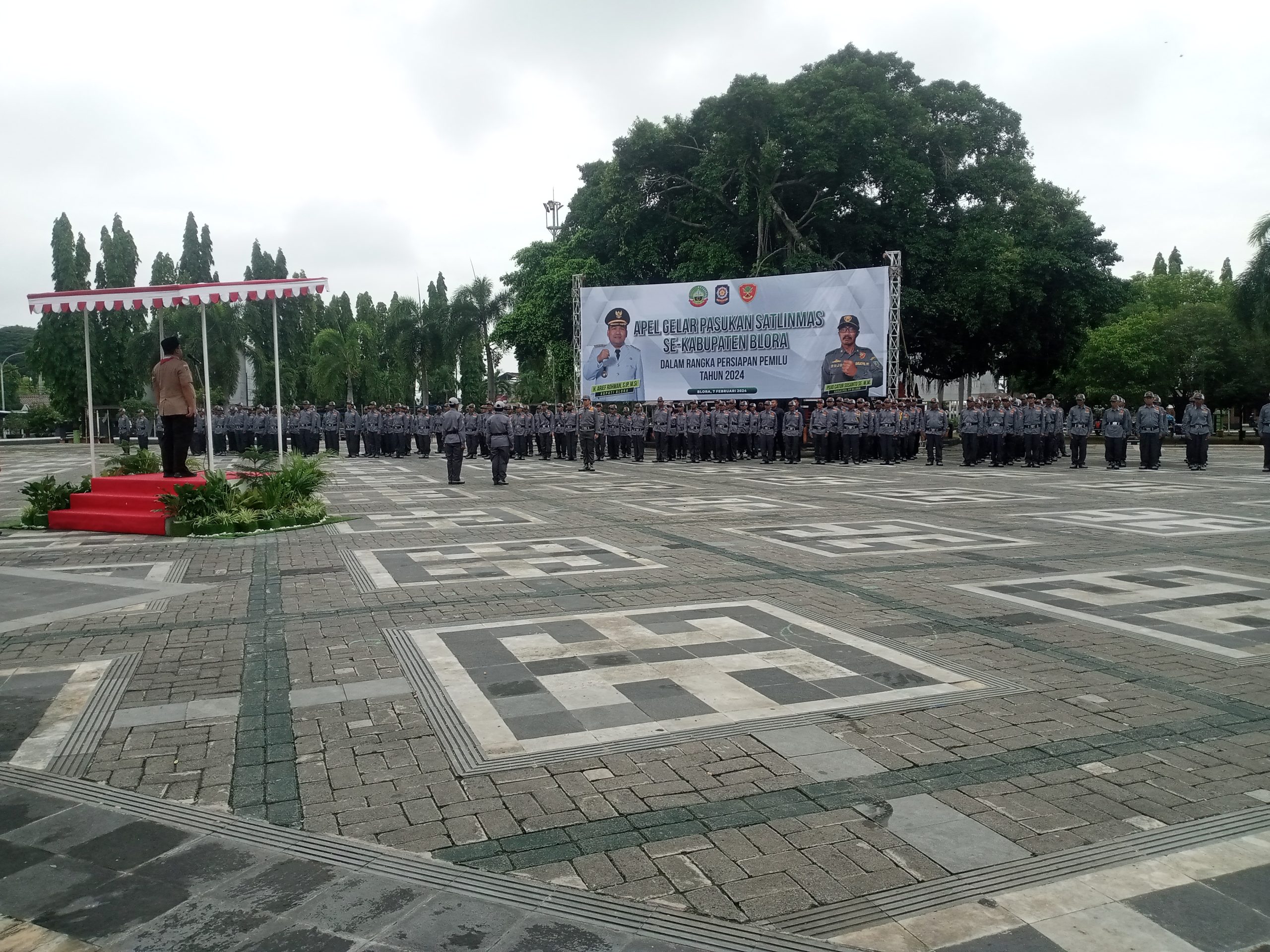Ribuan Anggota Satlinmas di Blora Diminta Berikan Rasa Aman Kepada Warga Saat Pemilu