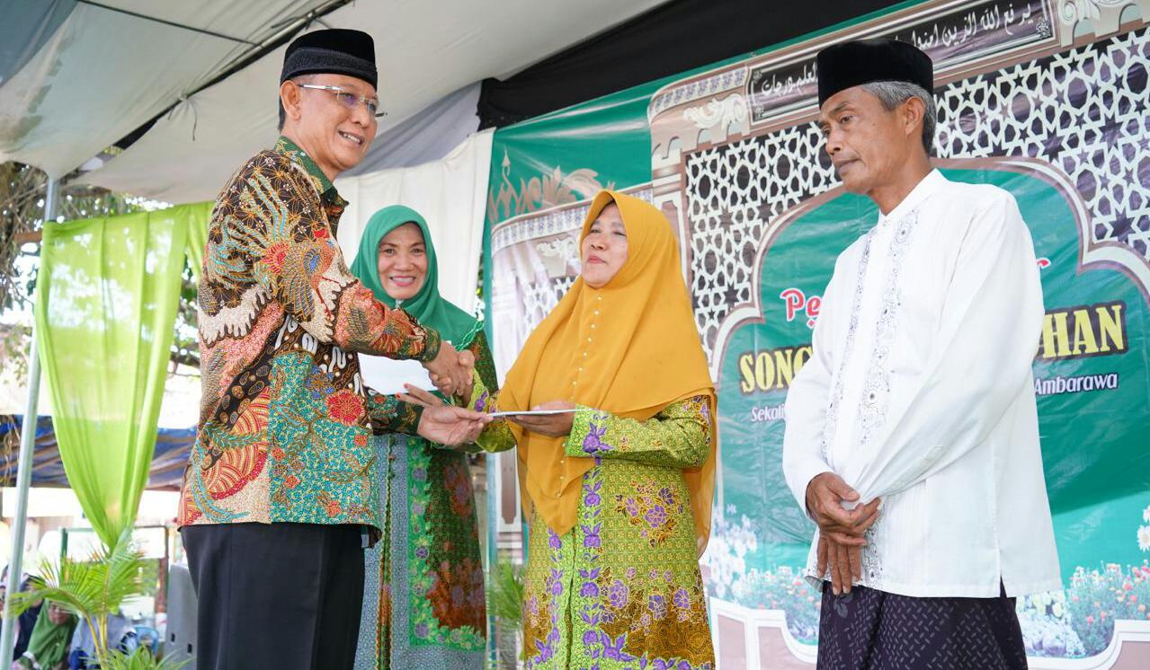 Hadiri Istighozah Muslimat NU DiAmbarawa, Pj. Bupati Pringsewu