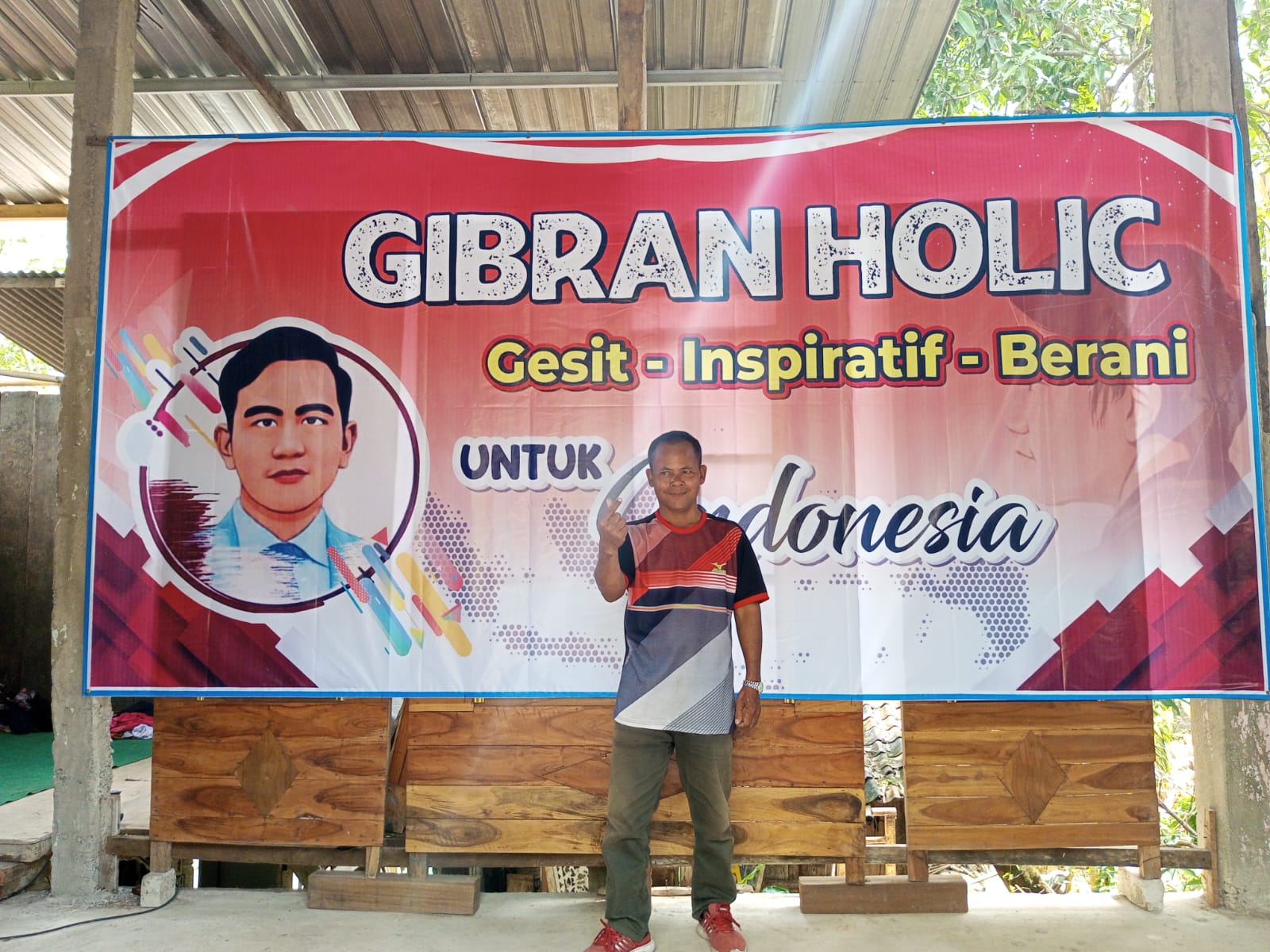 Warga Desa Kalimati Dirikan Rumah Aspirasi GIBRANHOLIC dan Posko Kemenangan