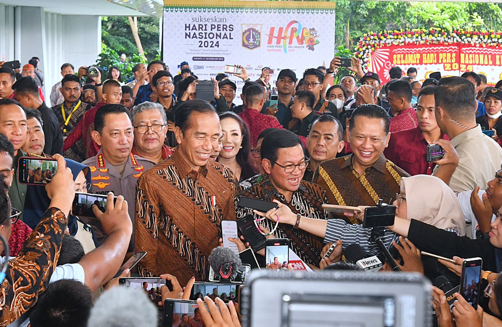 Peringatan Hari Pers Nasional 2024, Presiden RI Tandatangani Hak Cipta Penerbit