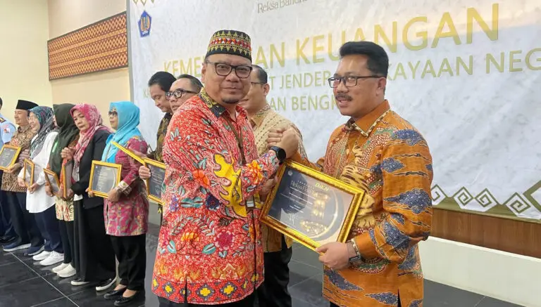 Pemkab Lamsel Raih Dua Penghargaan Sekaligus Dalam Anugerah Reksa Bandha