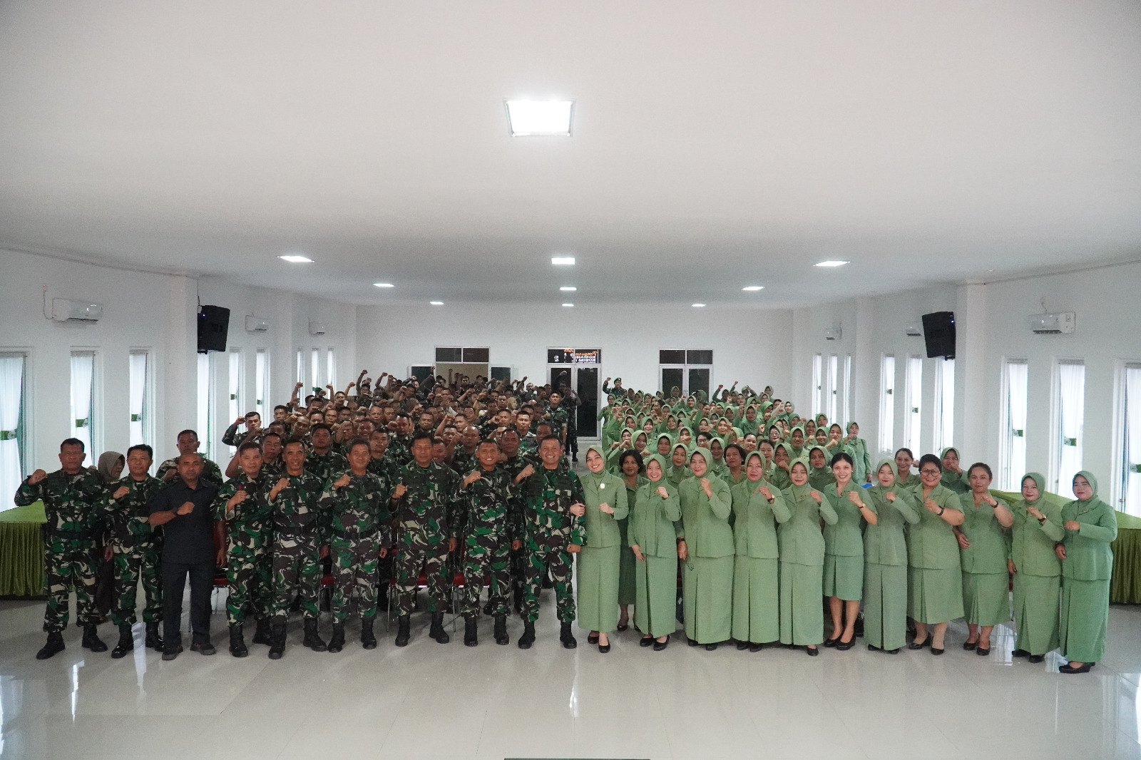 Jalin Komunikasi Bersama Prajurit Dan Persit, Letkol Czi Damai Berikan Jamdan