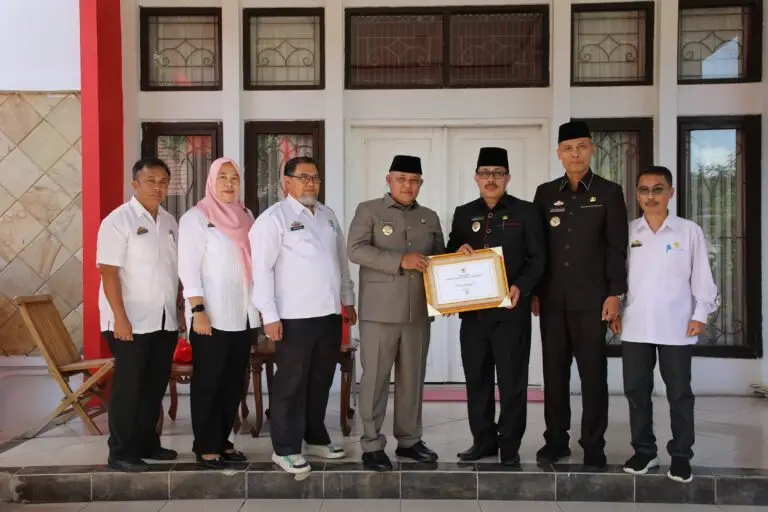 Pemkab Lamsel Terima Penghargaan Sebagai Kabupaten Bebas Frambusia