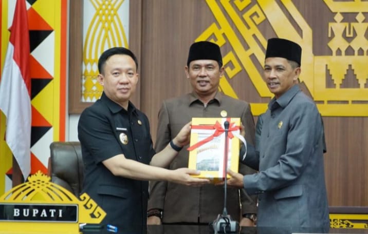 Pj.Bupati Pringsewu Sampaikan LKPJ Kepala Daerah 2023