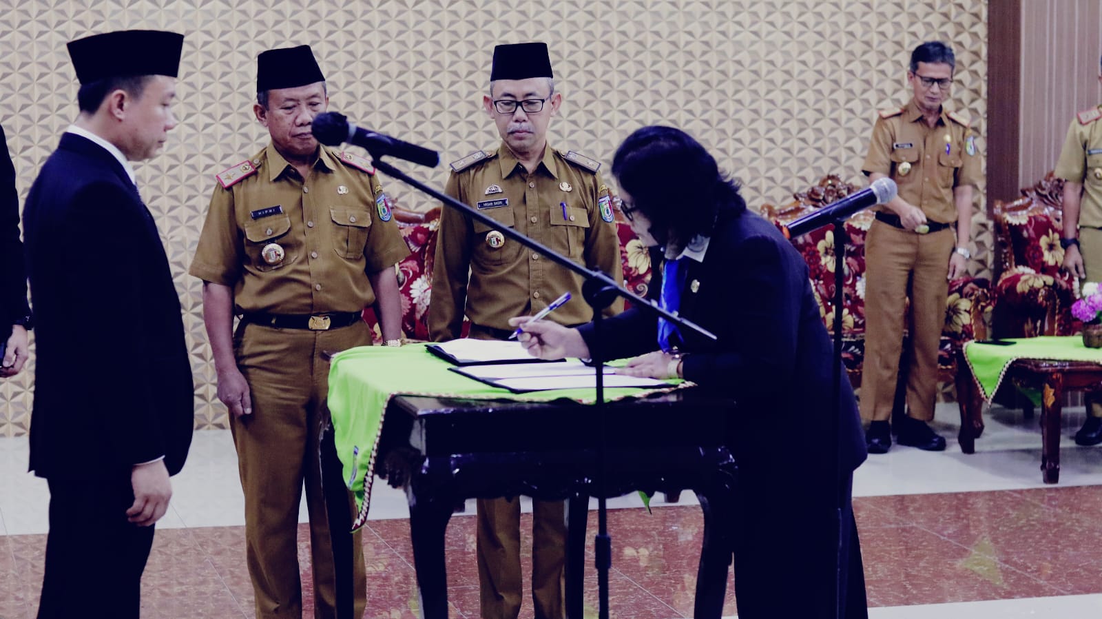 Marindo Kurniawan Lantik Sudarsih Sebagai Kadis Dukcapil Pringsewu
