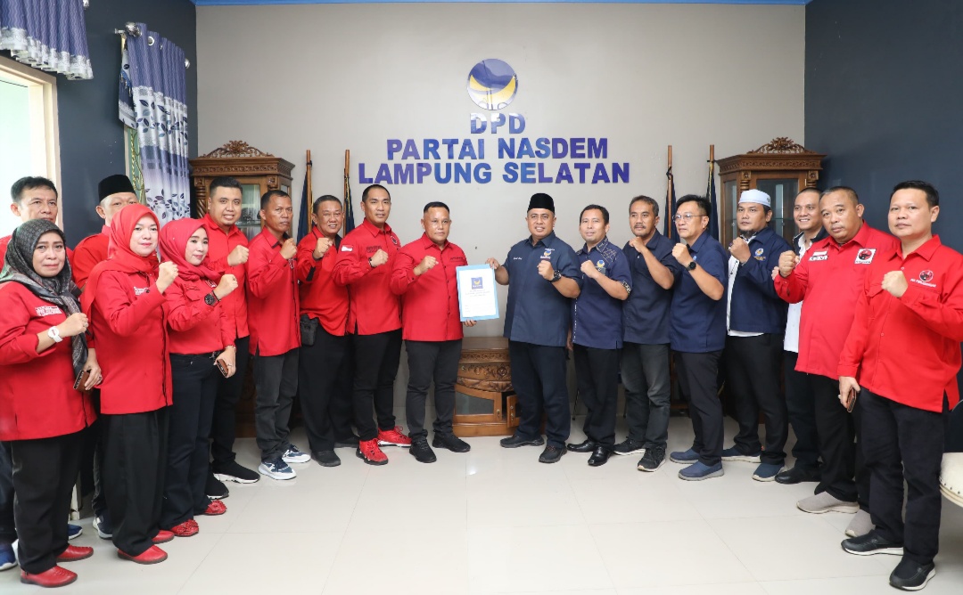 Tunjukkan Komitmen, NE Hadiri Langsung Pengembalian Berkas ke PAN, Nasdem Hingga Demokrat