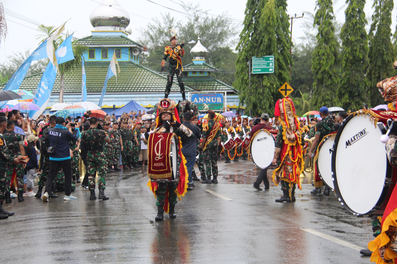 Gerakan Pangan Murah Dan Pertunjukan Drumband Latsitarda Nusantara Ke-XLIV Meriahkan Kota Raja