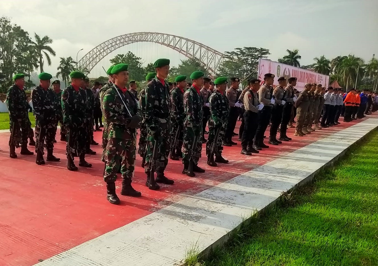 Personil Kodim 0906/Kutai Kartanegara Ikuti Upacara Peringatan Hari Lahir Pancasila