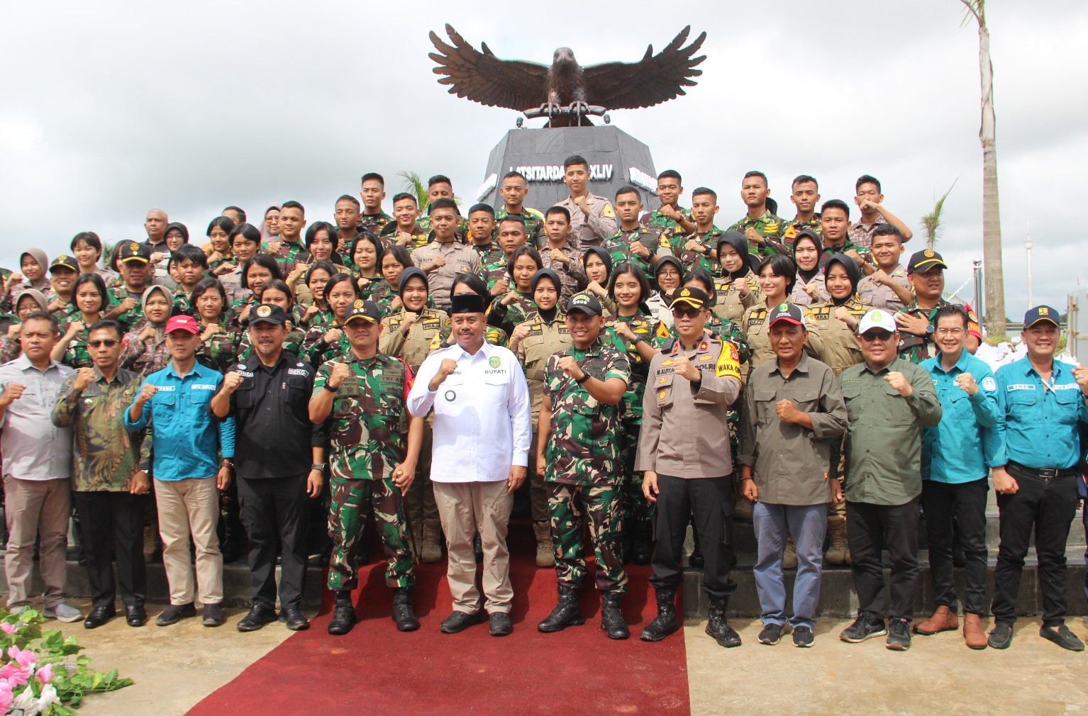 Bupati Kukar Resmikan Tugu Latsitarda Nusantara ke 44 di Taman Titik Nol