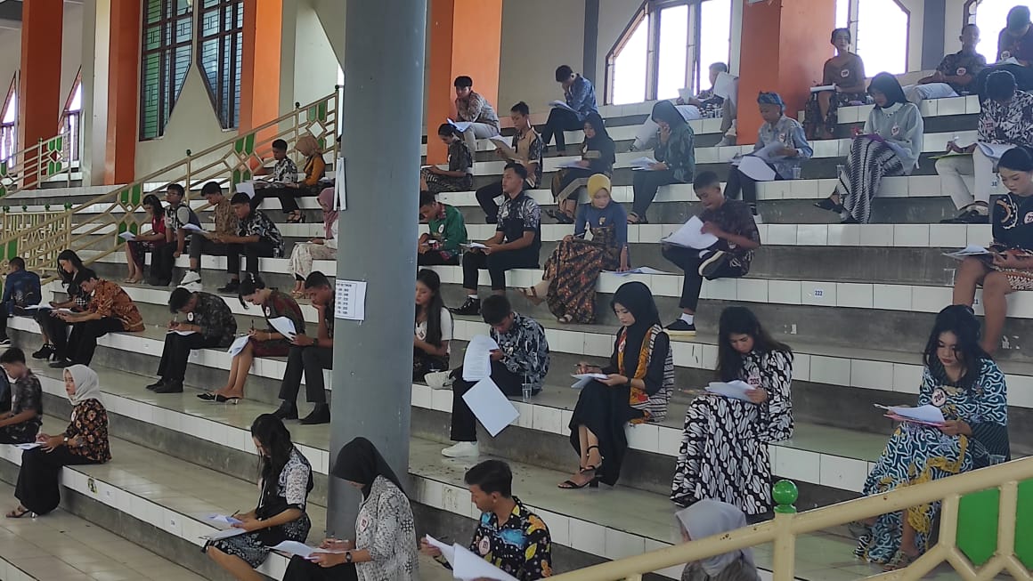 Ratusan Peserta Ikuti Tes Tertulis Kakang Mbakyu Duta Wisata Blora 2024 