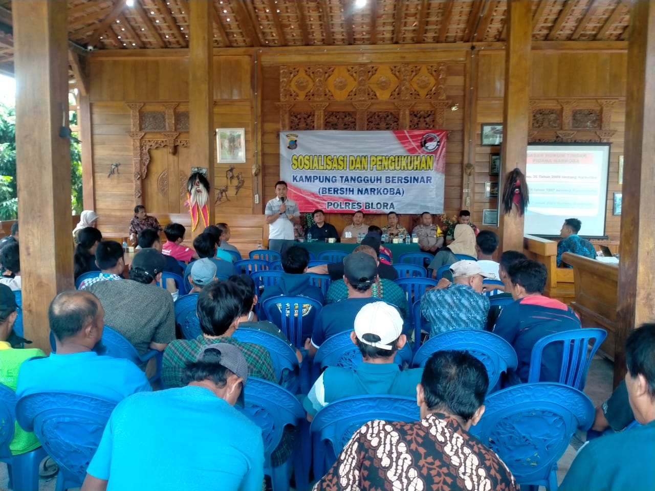 Satresnarkoba Polres Blora Sosialisasikan Bahaya Narkoba Kepada Warga Trembulrejo