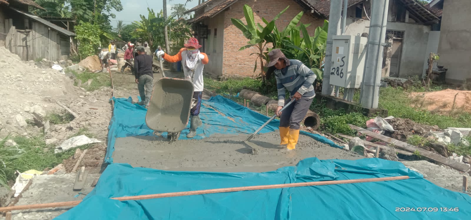 Dukung Program Ketahanan Pangan Pemdes Sidoasri Realisasikan Pembangunan Jalan Pertanian