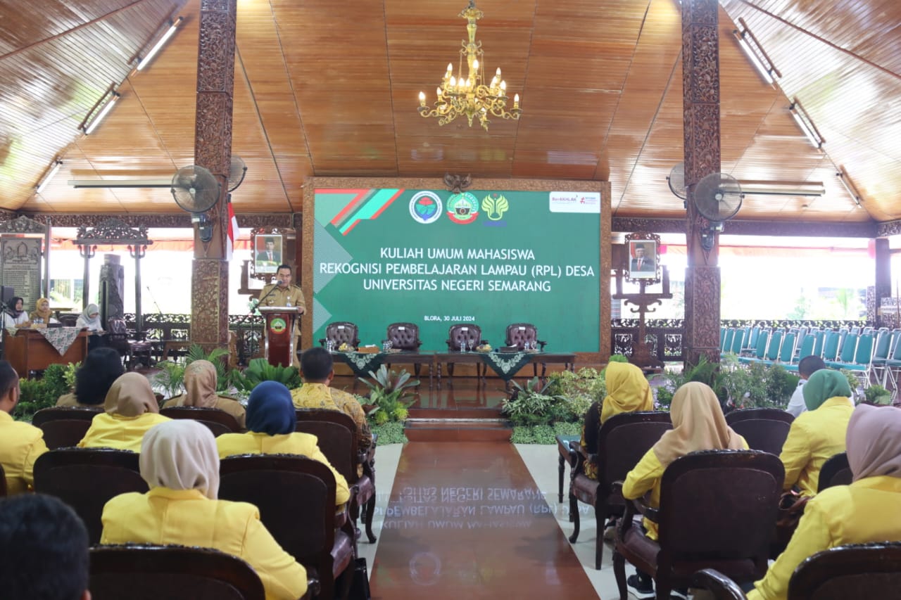 Kuliah Umum Program RPL di Blora Diikuti Ratusan Mahasiswa UNNES