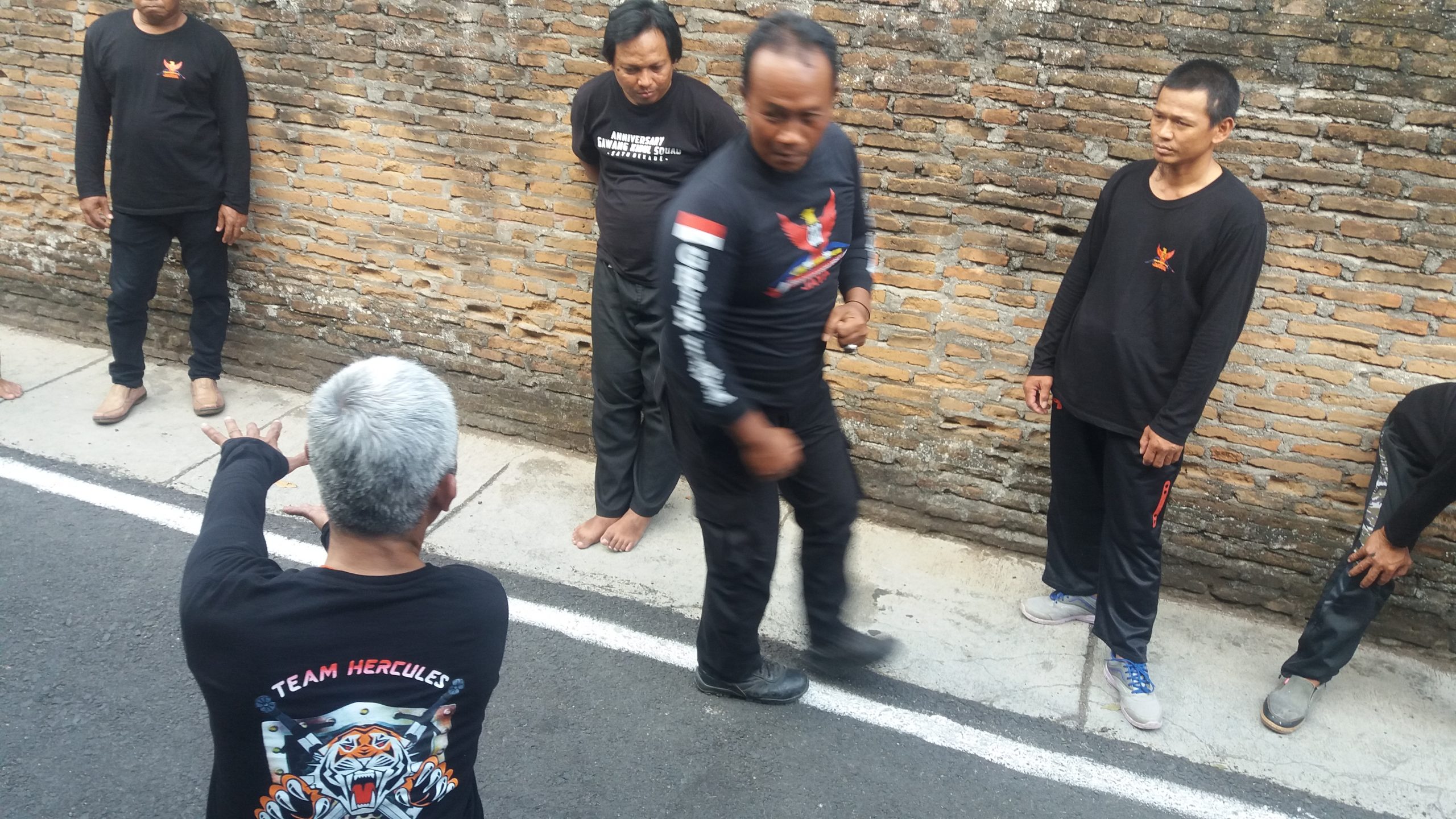 Tingkatkan Kemampuan Anggota, DPC Grib Solo Berlatih Beladiri
