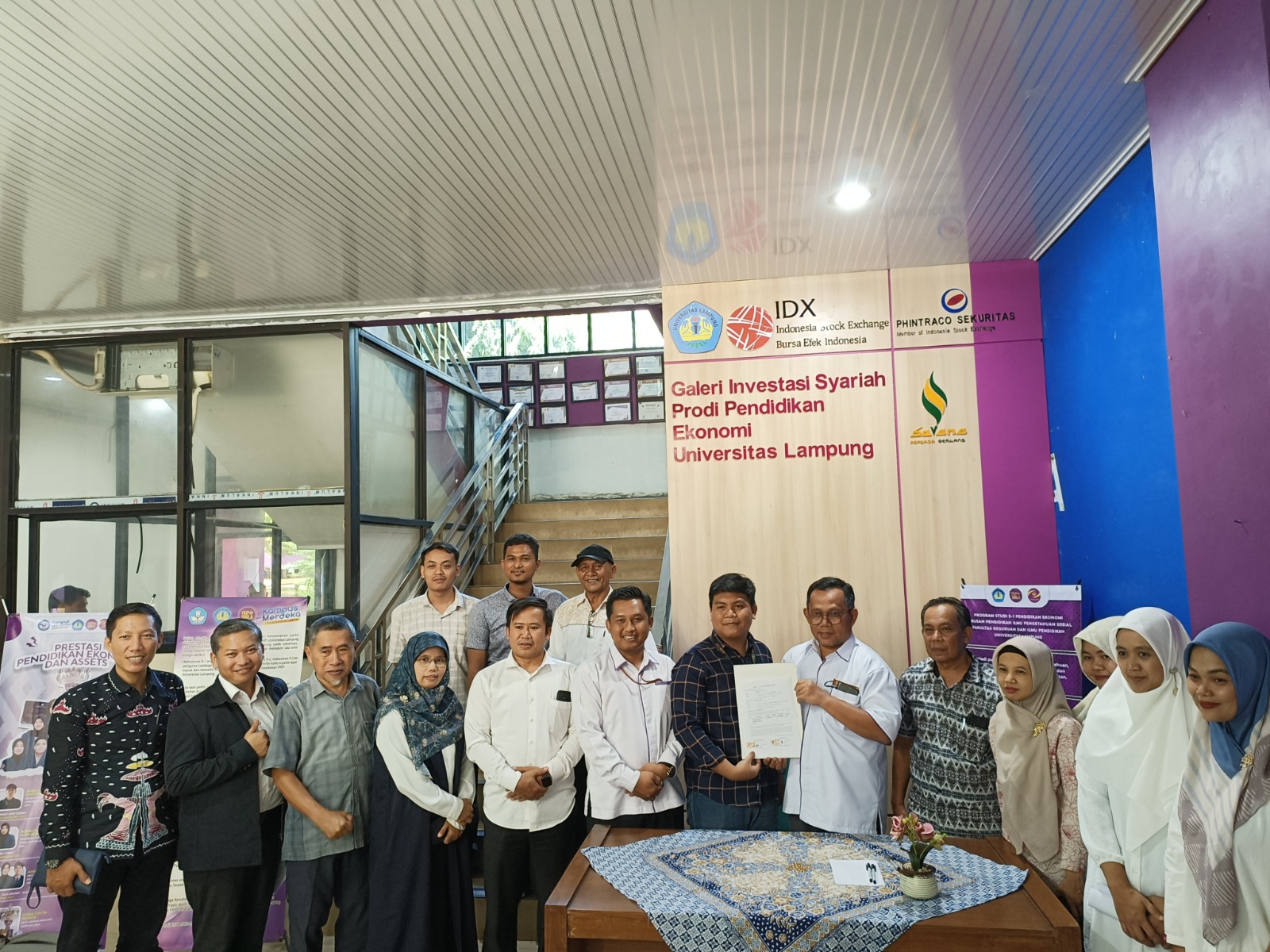 FKIP Unila Terima CSR Pembangunan Ruangan Galeri Investasi Syariah Pertama di FKIP PTN Negeri Seluruh Indonesia