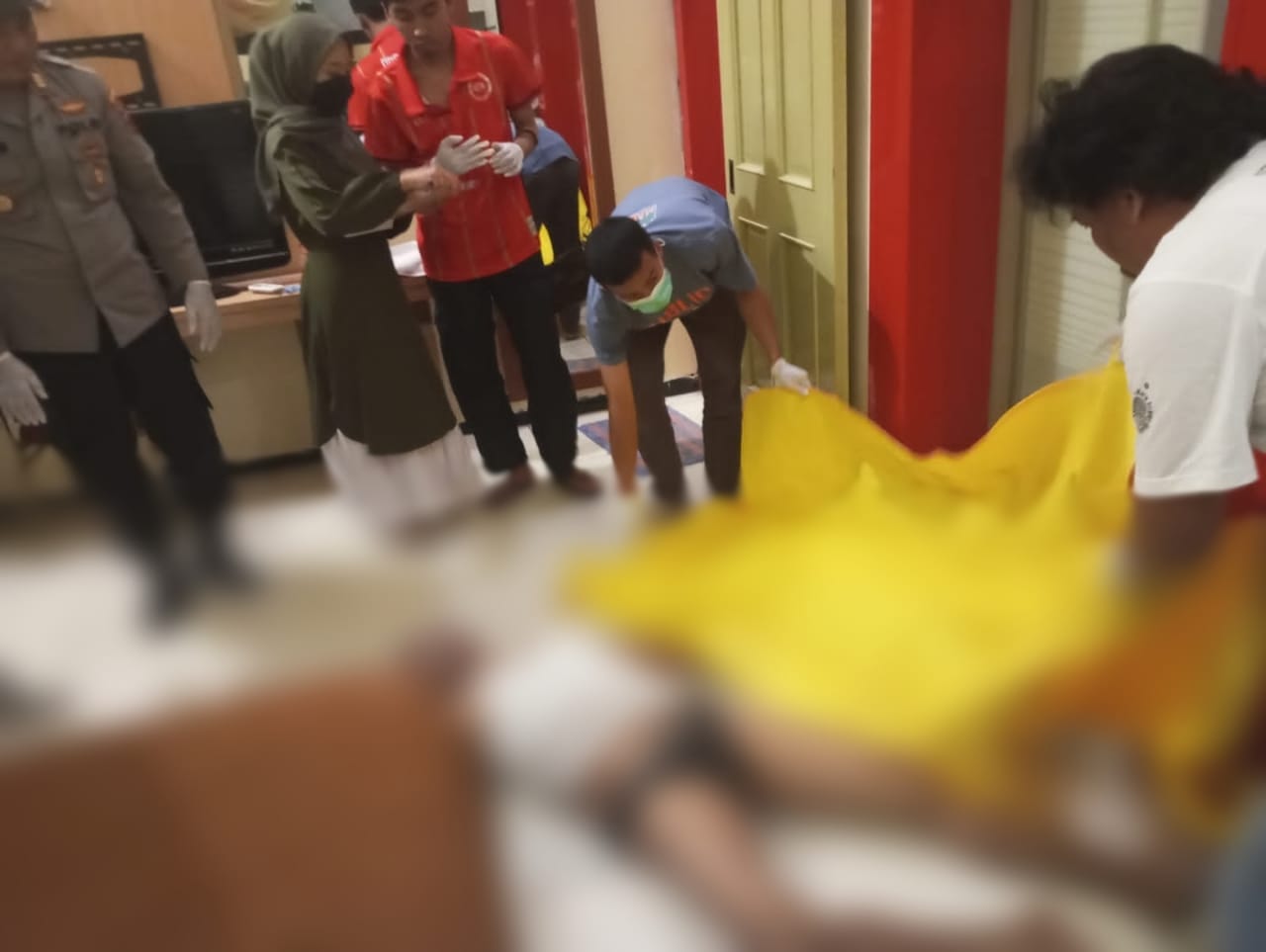 Mayat Laki Laki Hanya Berpakaian Dalam Ditemukan di Kamar Hotel di Blora