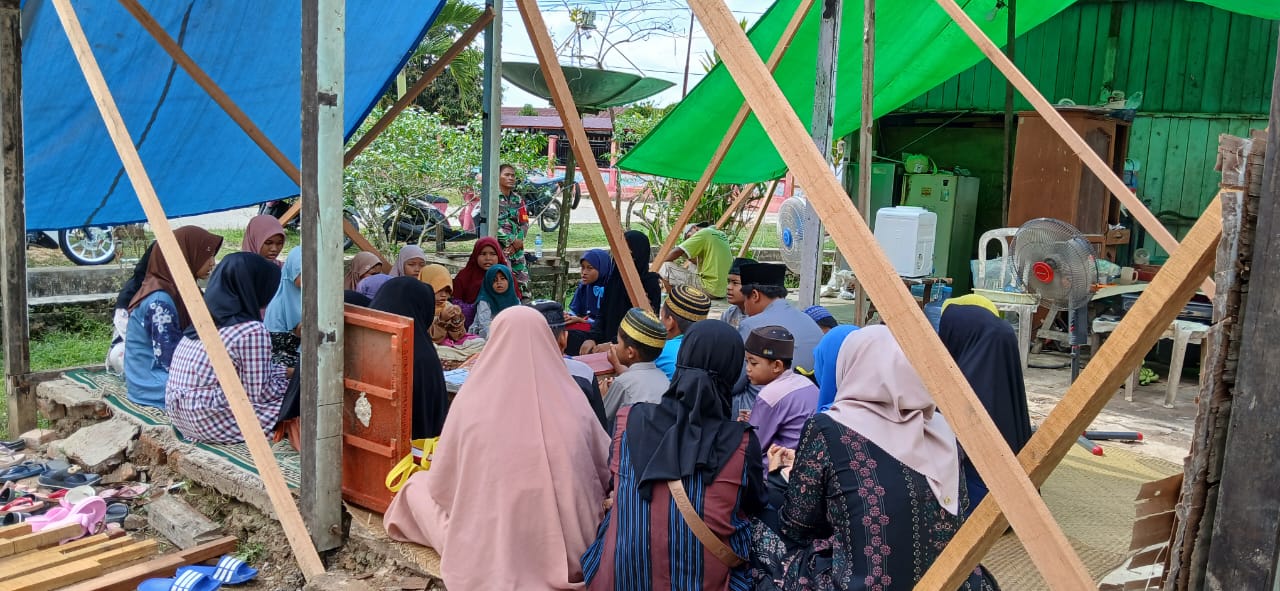 Salah Satu Penerima RTLH Dari Program TMMD ke 122 Merupakn Guru Mengaji